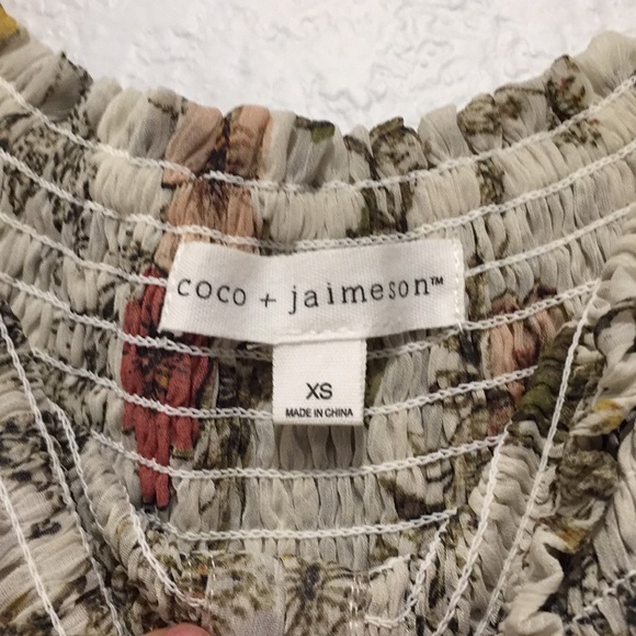 Long dress with floral printing. - Picture 5 of 5